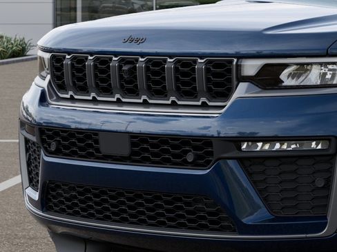 New 2026 Jeep Grand Cherokee Limited AWD/4WD image 23
