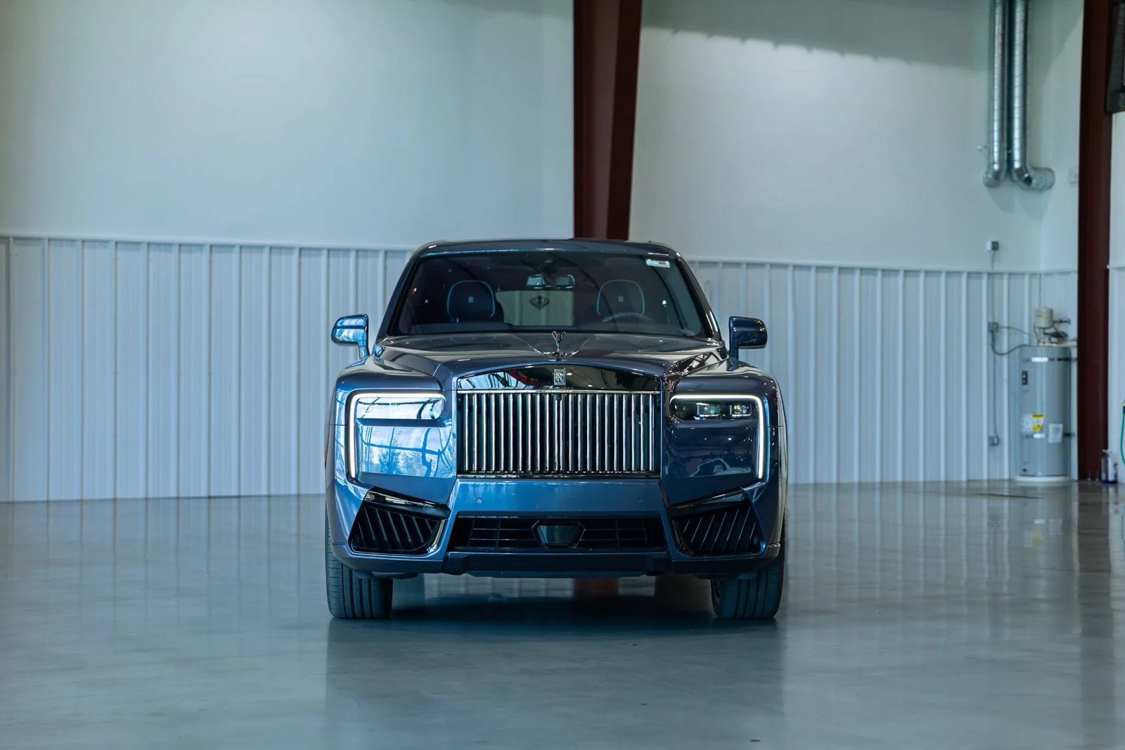 Used 2025 Rolls-Royce Cullinan Black Badge AWD/4WD image 26