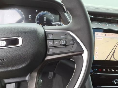 New 2026 Jeep Grand Cherokee Altitude AWD/4WD image 21