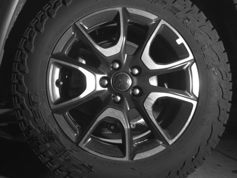 Used 2025 Jeep Compass Trailhawk image 14