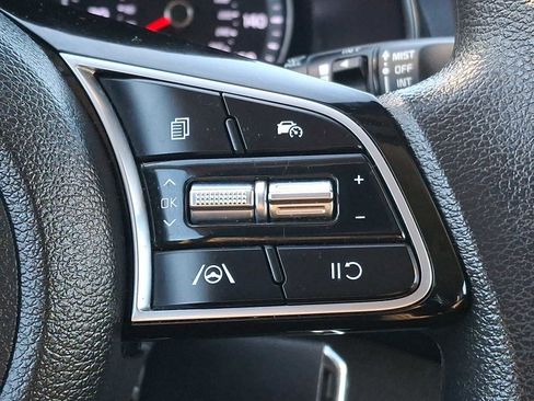 Used 2023 Kia Forte LXS image 18