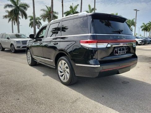 Certified 2024 Lincoln Navigator Reserve AWD/4WD image 4