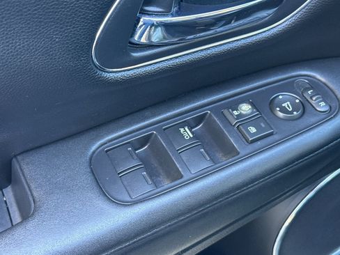Used 2017 Honda HR-V EX-L image 13