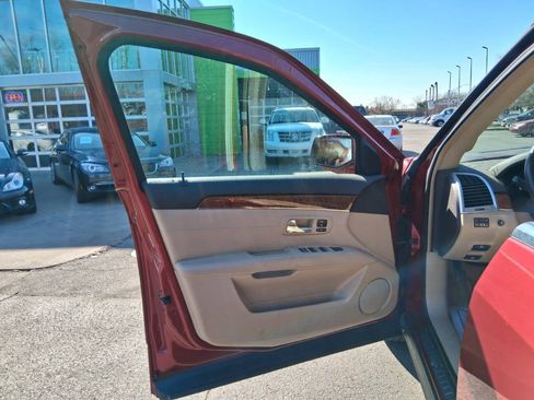 Used 2008 Cadillac SRX AWD w/ Utility Package image 10