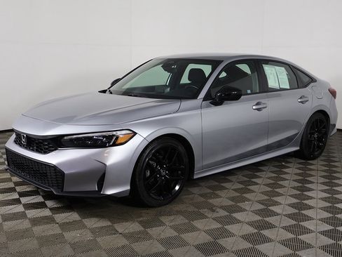 Used 2025 Honda Civic Sport image 6