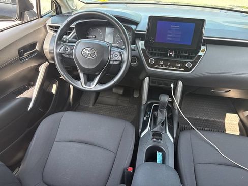 Used 2023 Toyota Corolla Cross LE w/ Moonroof Package AWD/4WD image 20