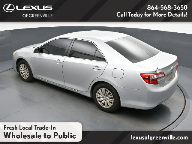 Used 2014 Toyota Camry FWD image 28