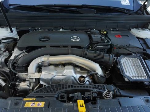Used 2026 Mercedes-Benz GLB 250 image 32