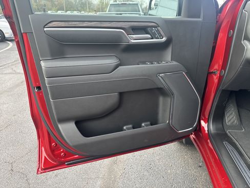 New 2026 GMC Sierra 1500 SLT image 15