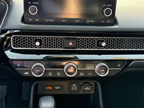 Used 2024 Honda Civic EX-L image 23