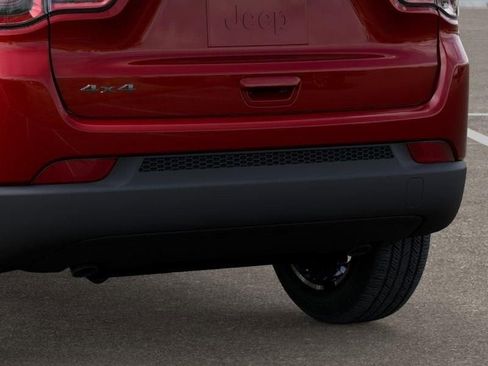 New 2026 Jeep Compass Latitude image 13