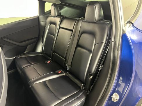 Used 2021 Tesla Model Y Long Range AWD/4WD image 21