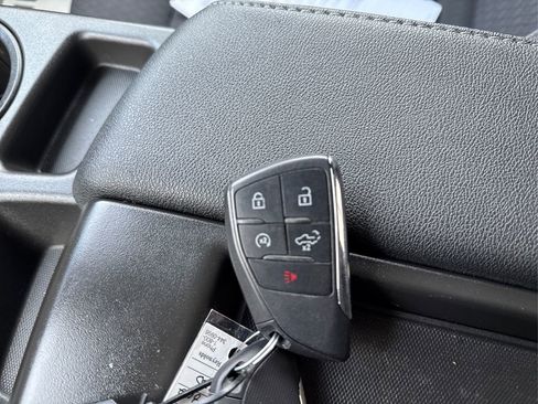 Used 2023 Chevrolet Silverado 1500 LT w/ Convenience Package II image 34