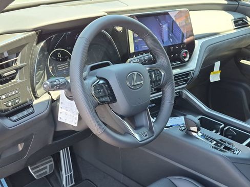 New 2026 Lexus TX 500h AWD image 12