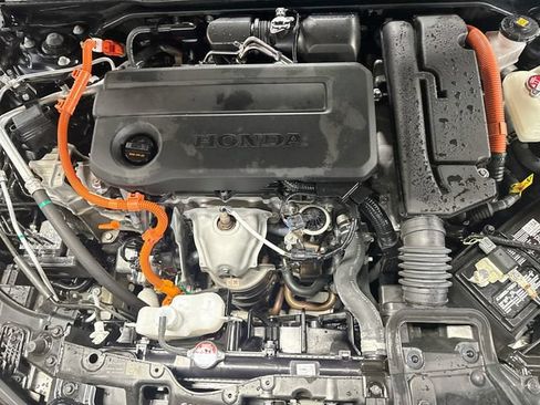 Used 2025 Honda Civic FWD Hybrid Sedan image 9
