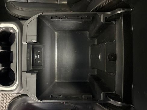 Used 2022 Chevrolet Silverado 3500 High Country w/ Safety Package II image 34