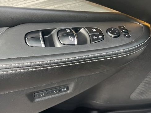 Used 2017 Nissan Murano Platinum w/ Platinum Technology Package image 13