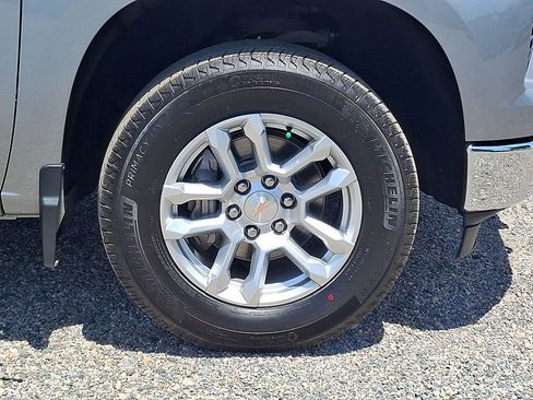 Used 2023 Chevrolet Silverado 1500 LT AWD/4WD image 11