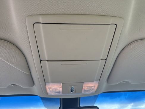 Used 2014 Lincoln MKS AWD w/ Equipment Group 201A image 20