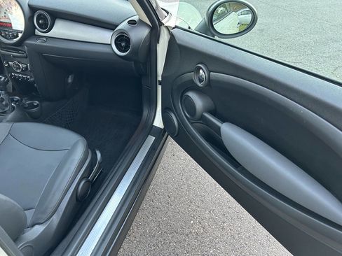 Used 2011 MINI Cooper Hardtop image 29