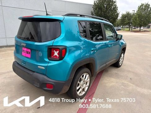 Used 2020 Jeep Renegade Latitude w/ Cold Weather Group AWD/4WD image 10