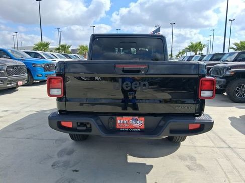 New 2026 Jeep Gladiator Mojave AWD/4WD image 6