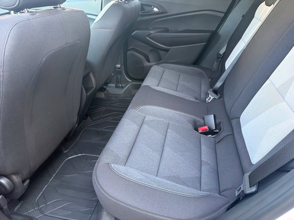 New 2026 Chevrolet Trax RS w/ Sunroof Package FWD image 14