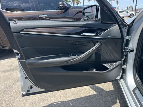 Used 2019 BMW 530e w/ Premium Package RWD image 14