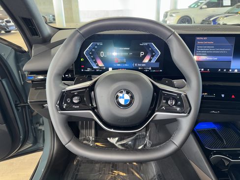 Certified 2025 BMW 530i 530i image 21