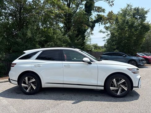 New 2026 Genesis GV70 3.5T Sport Advanced AWD/4WD image 9