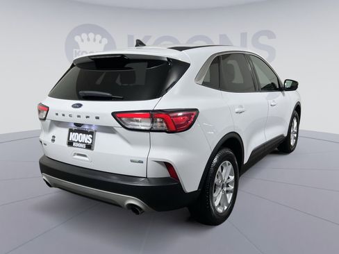 Used 2020 Ford Escape SE image 7