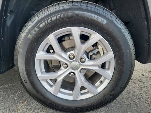 Used 2022 Jeep Grand Cherokee Limited image 26