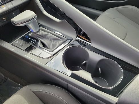 New 2026 Hyundai Elantra Sport image 14