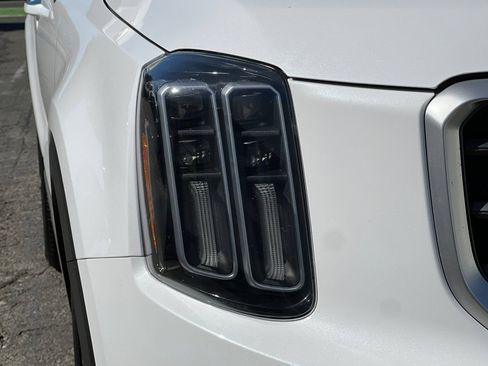 Used 2024 Kia Telluride S FWD image 44