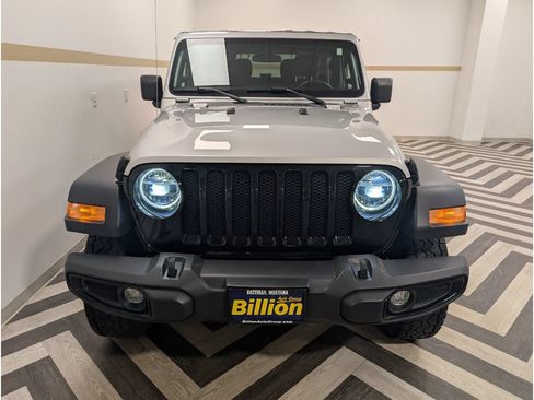 Used 2022 Jeep Wrangler Sport AWD/4WD image 25
