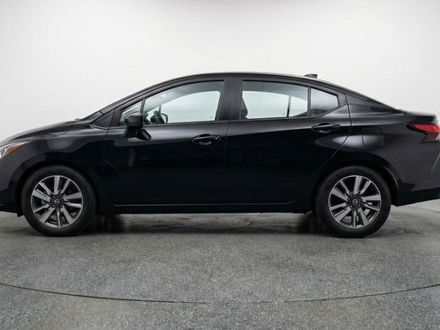 Used 2025 Nissan Versa SV image 5