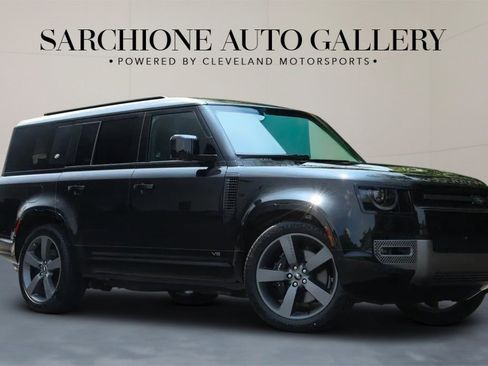 Used 2024 Land Rover Defender 130 V8 image 1