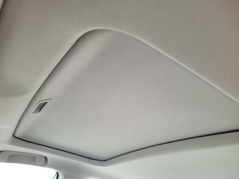 Used 2023 Honda Accord EX-L image 10