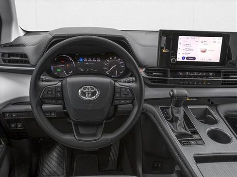 New 2026 Toyota Sienna LE FWD image 4