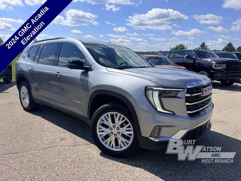 Used 2024 GMC Acadia Elevation w/ Luxury Package AWD/4WD image 4