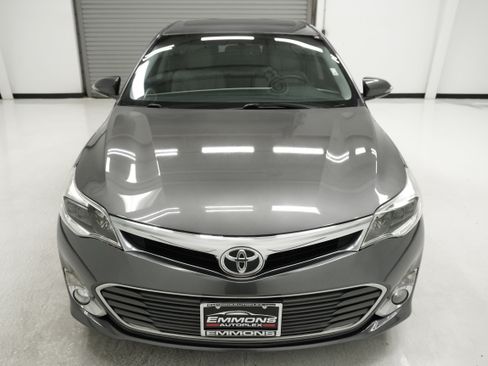Used 2014 Toyota Avalon XLE Premium FWD image 2