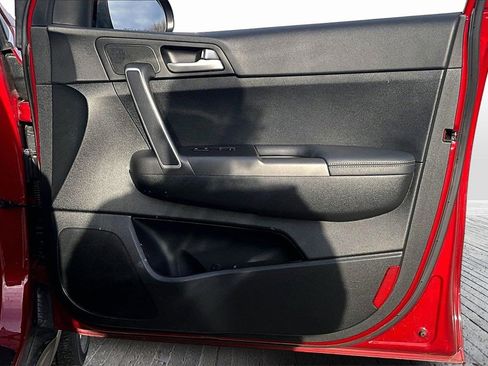 Used 2018 Kia Sportage LX image 19