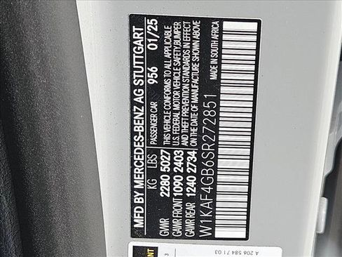 Used 2025 Mercedes-Benz C 300 Sedan image 27