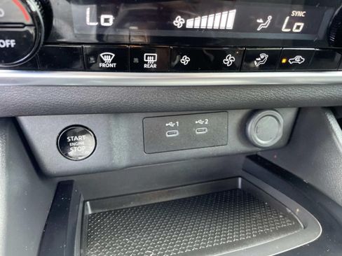 Used 2024 Nissan Rogue SV FWD image 27