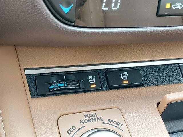 Used 2016 Lexus ES 350 w/ Navigation System Package FWD image 15
