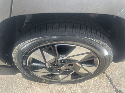 Used 2025 Hyundai Kona SEL FWD image 22