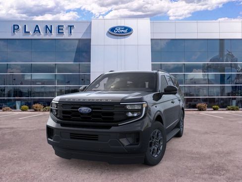 New 2026 Ford Expedition Active RWD image 2
