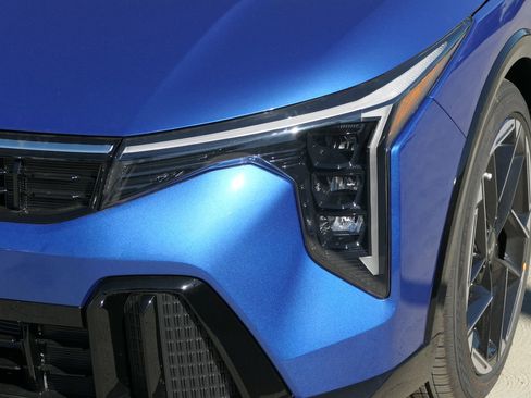 New 2025 Kia K4 GT-Line image 8