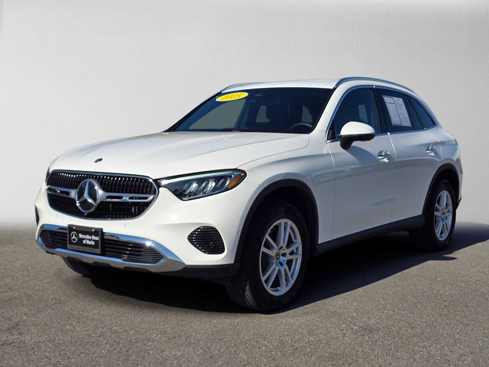 Used 2025 Mercedes-Benz GLC 300 4MATIC image 7