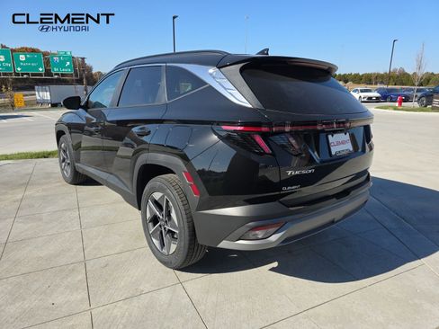New 2026 Hyundai Tucson SEL image 8